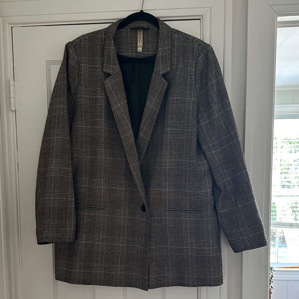 Mural Plaid Single-Button Oversized Blazer in Brown and Black